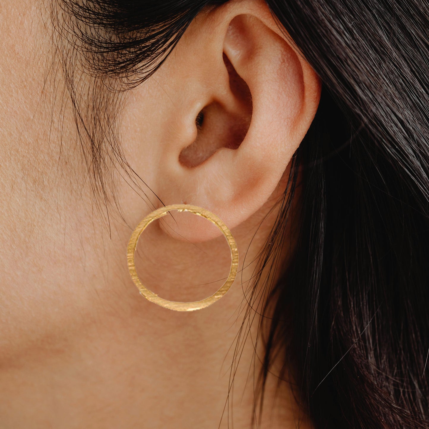 Aros Circulo Plano Bañados en Oro Grande - MINIMAL GOLD