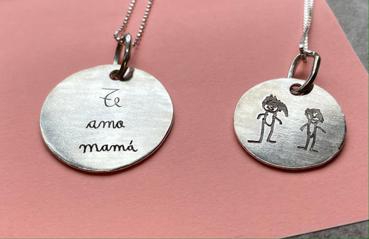 Cadena con medalla personalizada