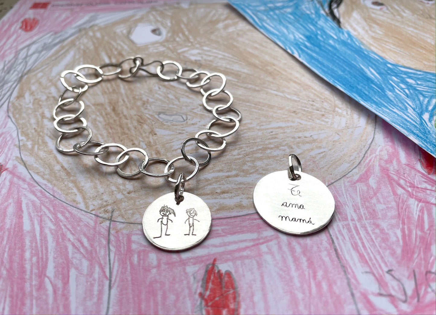 Pulsera con medalla personalizada