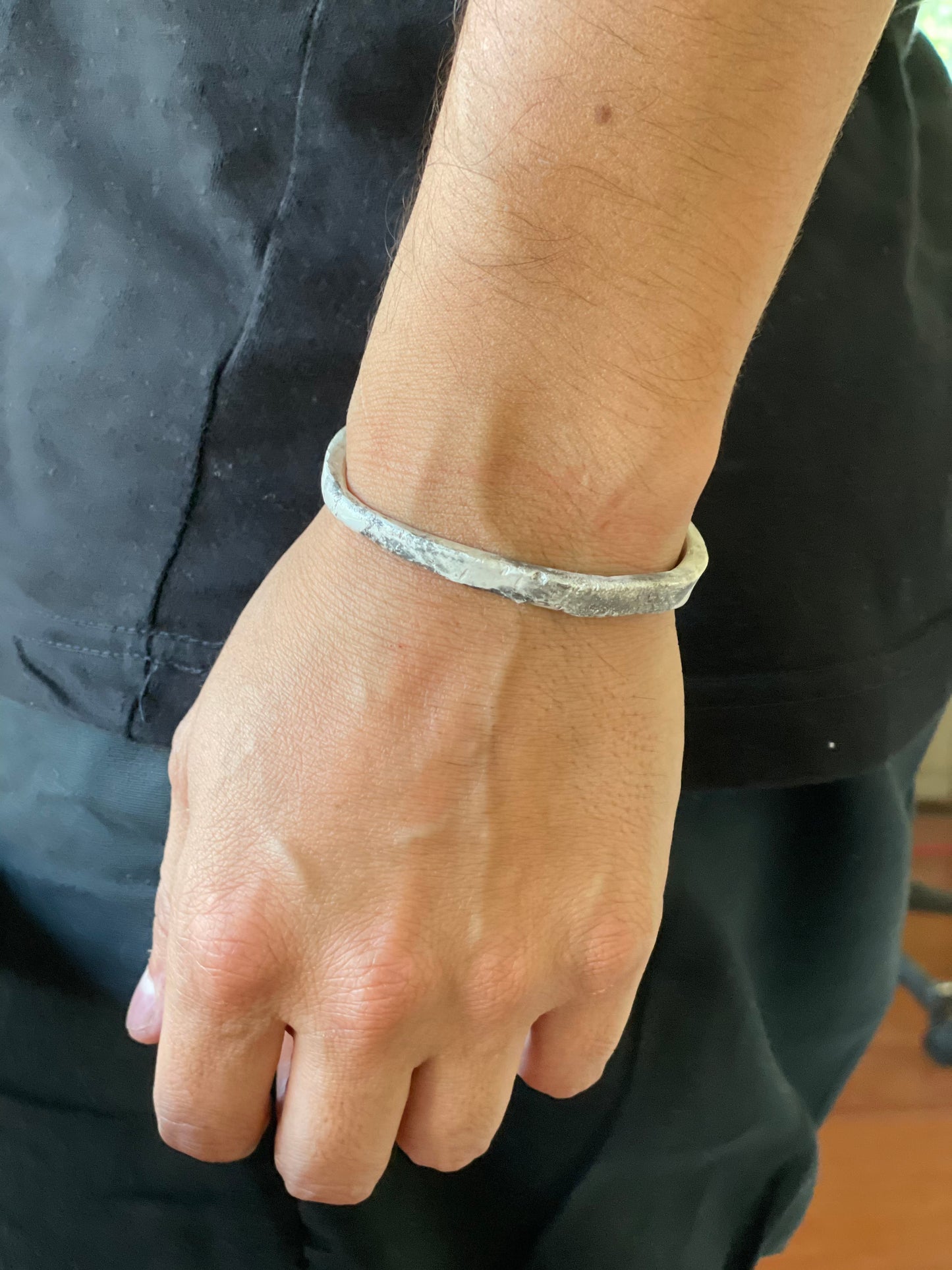 Brazalete texturado Plata