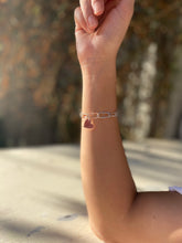 Cargar imagen en el visor de la galería, MINIMAL GOLD - Pulsera Corazón