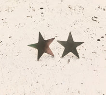 Cargar imagen en el visor de la galería, MINIMAL GOLD - Aros Estrella Plata