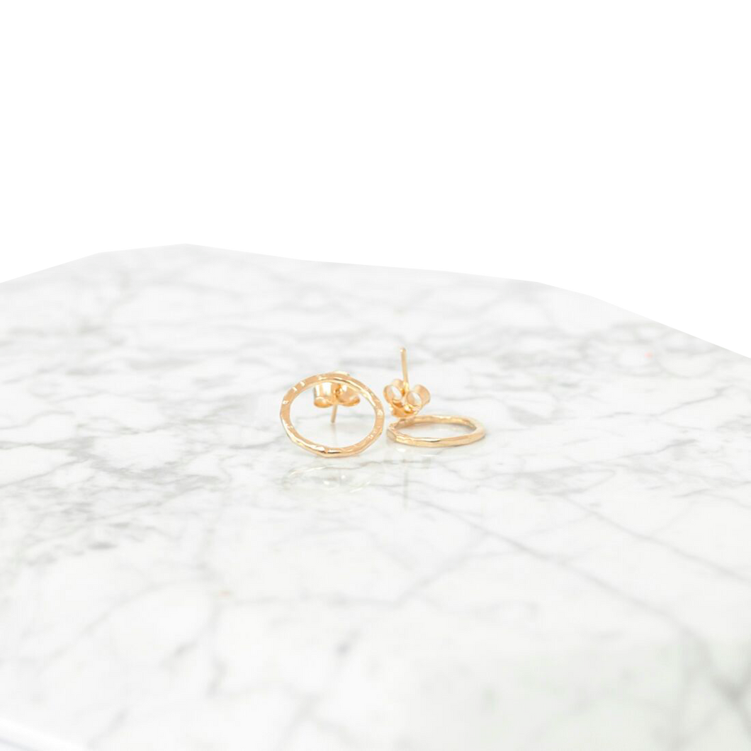 MINIMAL GOLD - Aros Circulo chico forjado bañados en Oro